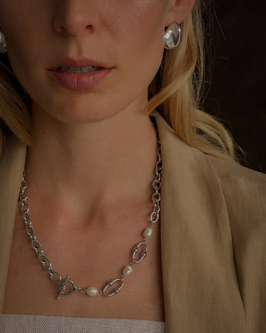 MARGOT FRESH WATER PEARL CHAIN NECKLACE PLATINUM SILVER